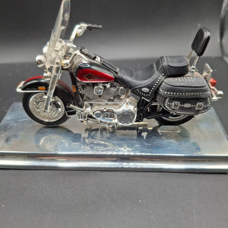 Harley Davidson 2000 Flstc Heritage Softail motocicleta clásica fundida a presión Foto 4 de 4