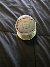 yogi berra autographed Mizuno official league baseball