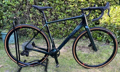 Orro Terra C Carbon Gravel Bike / 1x13 Campagnolo Ekar Groupset / Medium