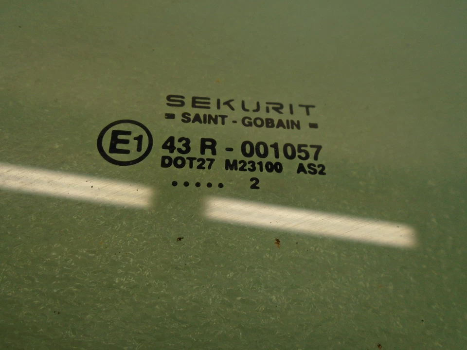 Jaguar X-Type 2002-2008 puerta trasera izquierda lado conductor ventana vidrio OEM DK806121 Foto 2 de 4