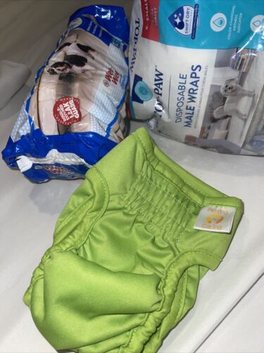 Top Paw Disposable Dog Diapers Size  XS 14 count And 2 Washable Diapers XS Open - Picture 1 of 3