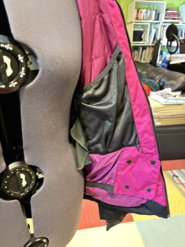 $250 Mountain Hardwear Returnia Ski Jacket M EUC Womens Winter Coat Recco PINK - Picture 4 of 8