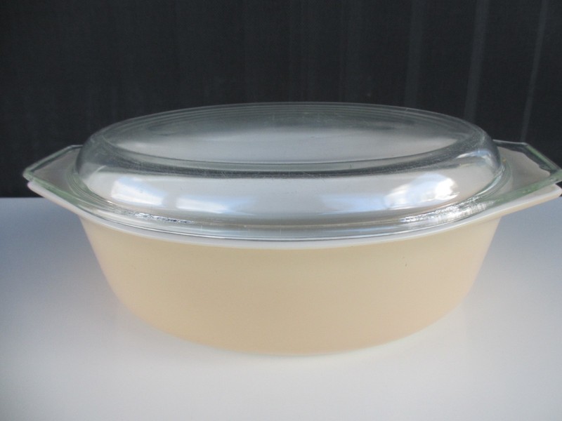 Pyrex Floral Bubbles 045 Tan Beige Casserole Dish 2.5 Qt w. clear Lid 945-C