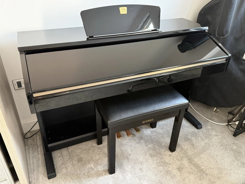 Yamaha Clavinova CVP-401 Polished Ebony Black Digital Piano 88-Key 3 Pedals, photo 3 of 5