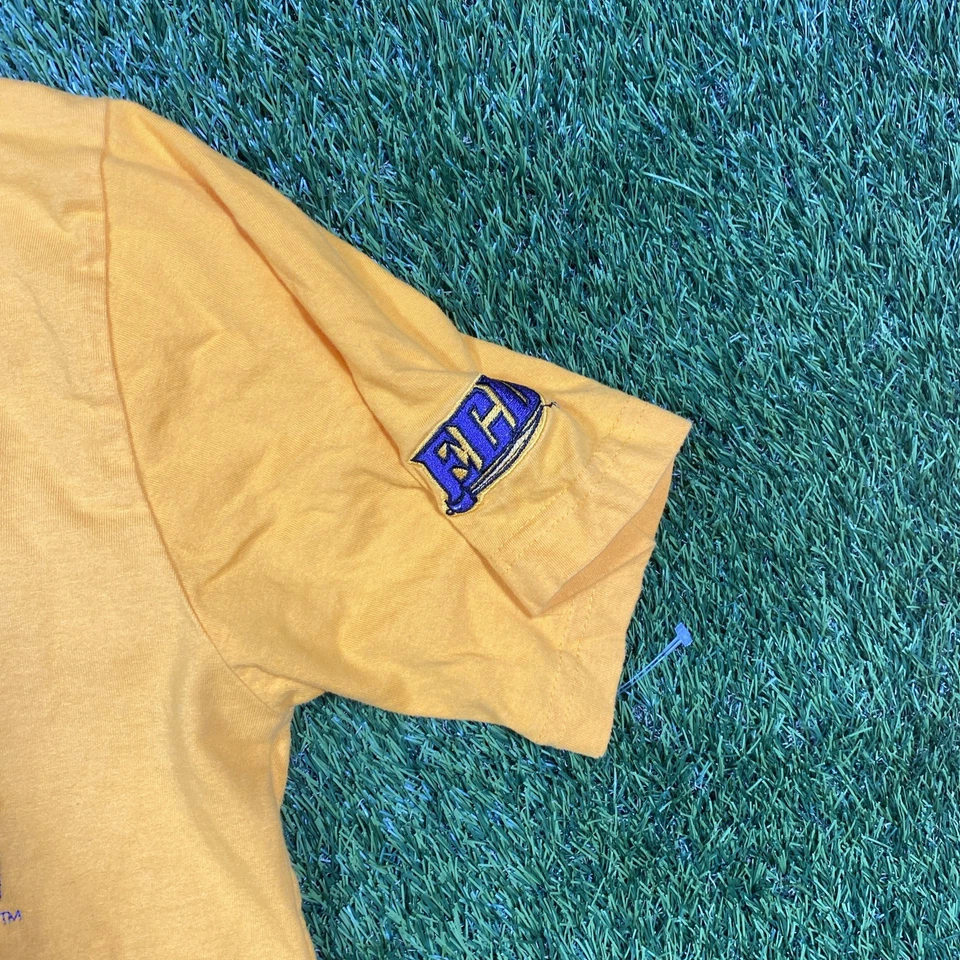 East Carolina University Pirates Shirt Mens Medium Embroidered Pro Player Ncaa  - Image 3 of 4