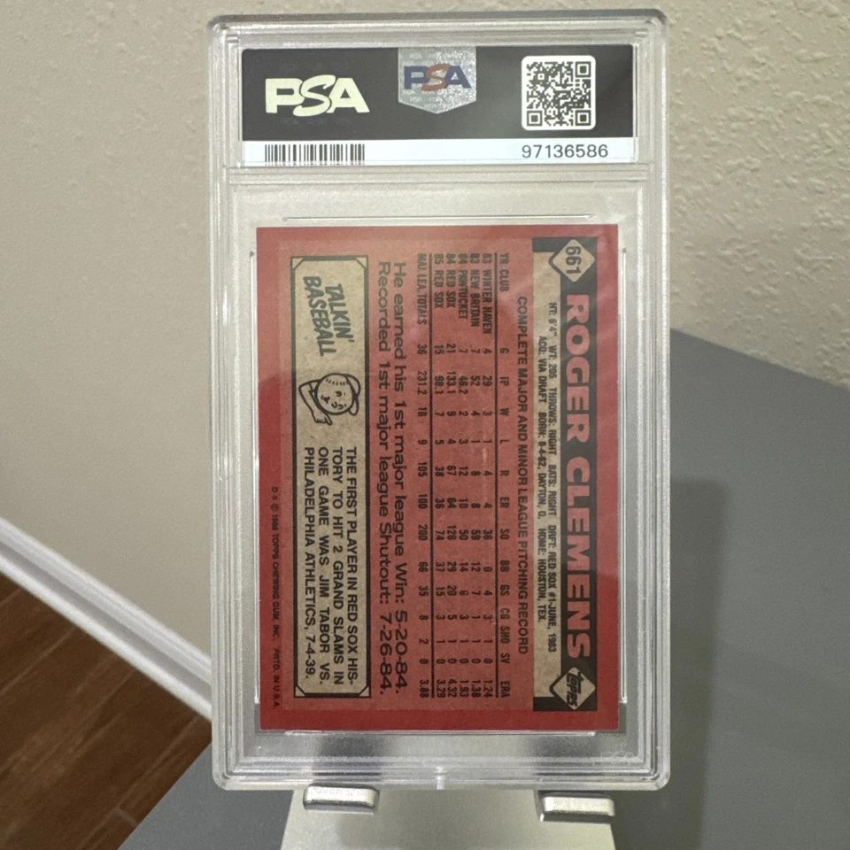 🔥 1986 Topps Roger Clemens RC #661 - AUTOGRAFADO - PSA MUITO BOM ESTADO 3/AUTO 10 🔥 - Imagem 2 de 2