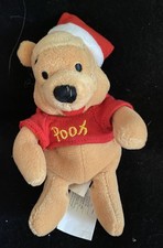 Disney Store Exclusive SANTA POOH Mini Bean Bag Plush 5" Mint 
