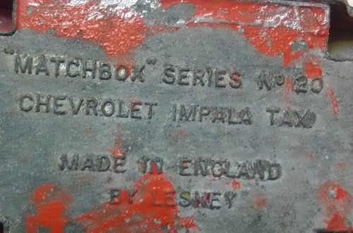 Matchbox Series Lesney #20 Chevrolet Impala Taxi Red/White/Blue England (D7) - Imagen 12 de 12