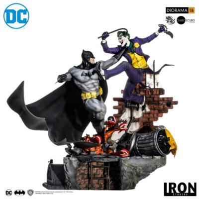 Iron Studios DCCDCG17519-16 Batman vs Joker 1/6 Statue Gift Model