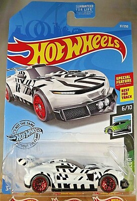 2019 Hot Wheels #37 Speed Blur 6/10 TRACK RIPPER White w/Red Lace Spoke Wheels 