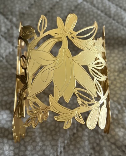 CHANEL CAMELIA Esclusiva Per Collezionisti Bracciale Sublimage - Foto 2 di 10