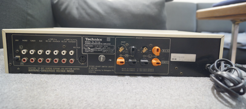 Technics Stereo Integrated DC Amplifier SU-V3 Stereo Hifi Verstärker in Silber - Bild 2 von 4