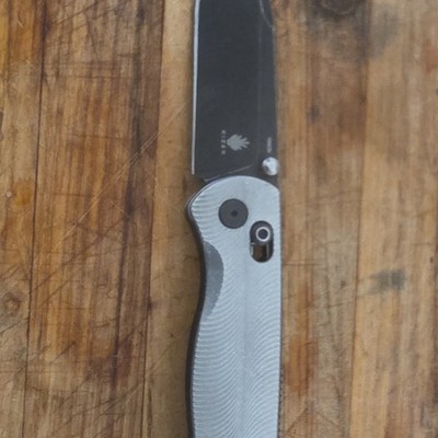 Kizer Begleiter 154CM Drop Point Plain Blade, Titanium Handle