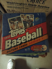 TOPPS 1993 SERIES 1 BASEBALL 24 CELLO BOX 2 GOLD PER PACK FACTORY SEALED