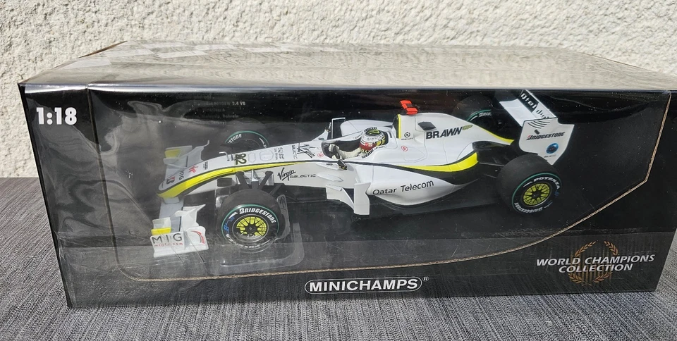 1:18 Minichamps Brawn GP BGP 001 Jenson Button World Champion 2009 Collection - Bild 2 von 4