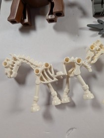 LEGO Castle: Skeletons' Prison Carriage (7092) 99% complete w instructions