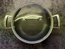 Casseruola bassa antiaderente temprata 24 cm Le Creuset con coperchio in vetro