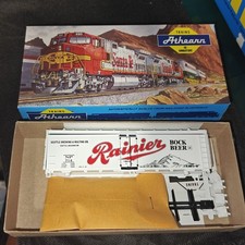 Lot Of Trains 17 Vintage 1/87 Scale