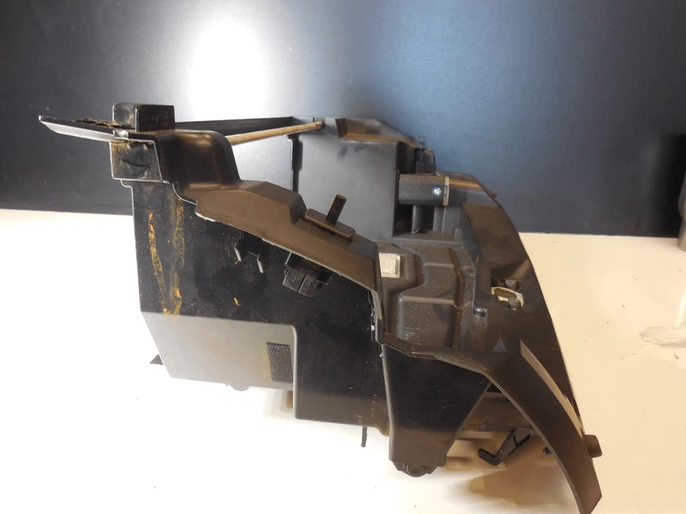 Glove Box Housing Frame Holder 7034080 BMW E60 530d 520i 525i 2004-10 545i 550i - Image 4 of 4