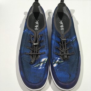 huk men's boat shoes