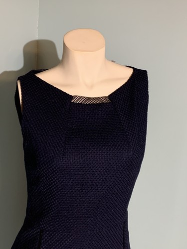 Tahari Fit and Flare Kleid Gr. 10 - Bild 4 von 9
