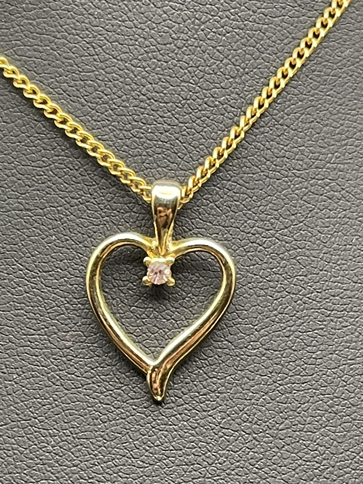 Gold Plated Heart & Diamond Chip Pendant Necklace 15