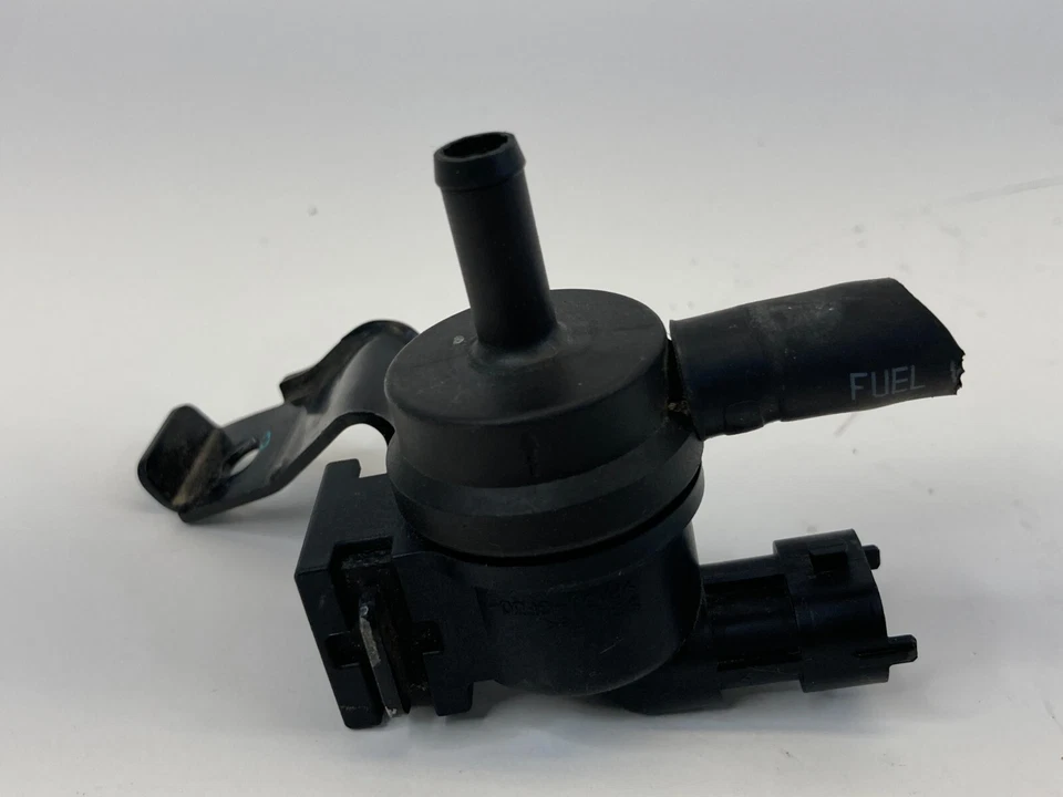 2012-2017 Hyundai Accent EVAP Fuel Vapor Canister Purge Valve 28910-3C200 Foto 2 de 4