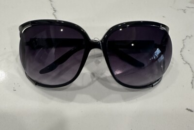 Oscar de la Renta Black Oversized Gradient Sunglasses for Women Oscar de la Renta Oversized Plastic Frame Sunglasses for  main image 4