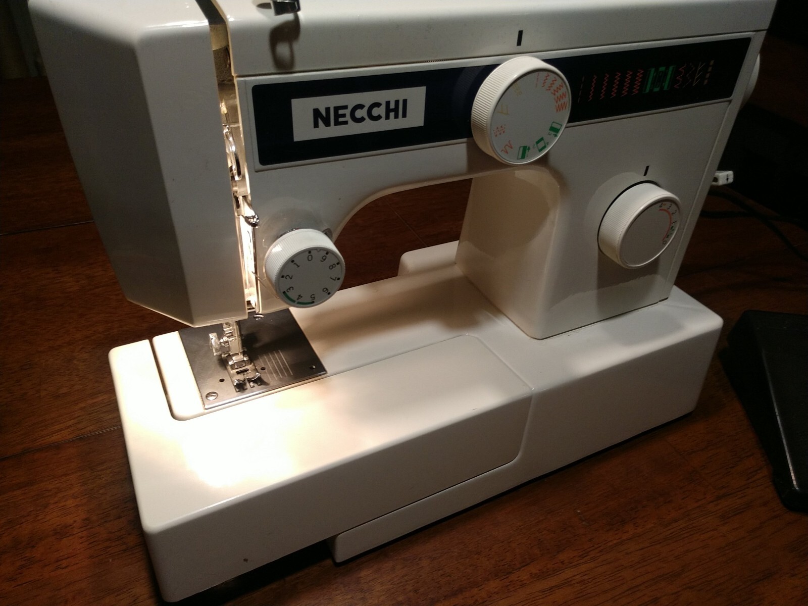 Vintage Necchi Sewing Machine Model 3101FA With Foot Pedal Parts