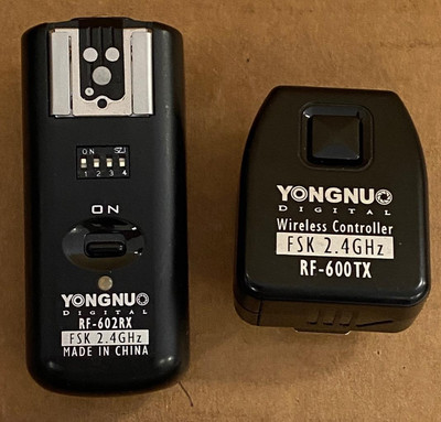 YONGNUO RF-600TX WIRELESS CONTROLLER W/ YONGNUO RF-602RX