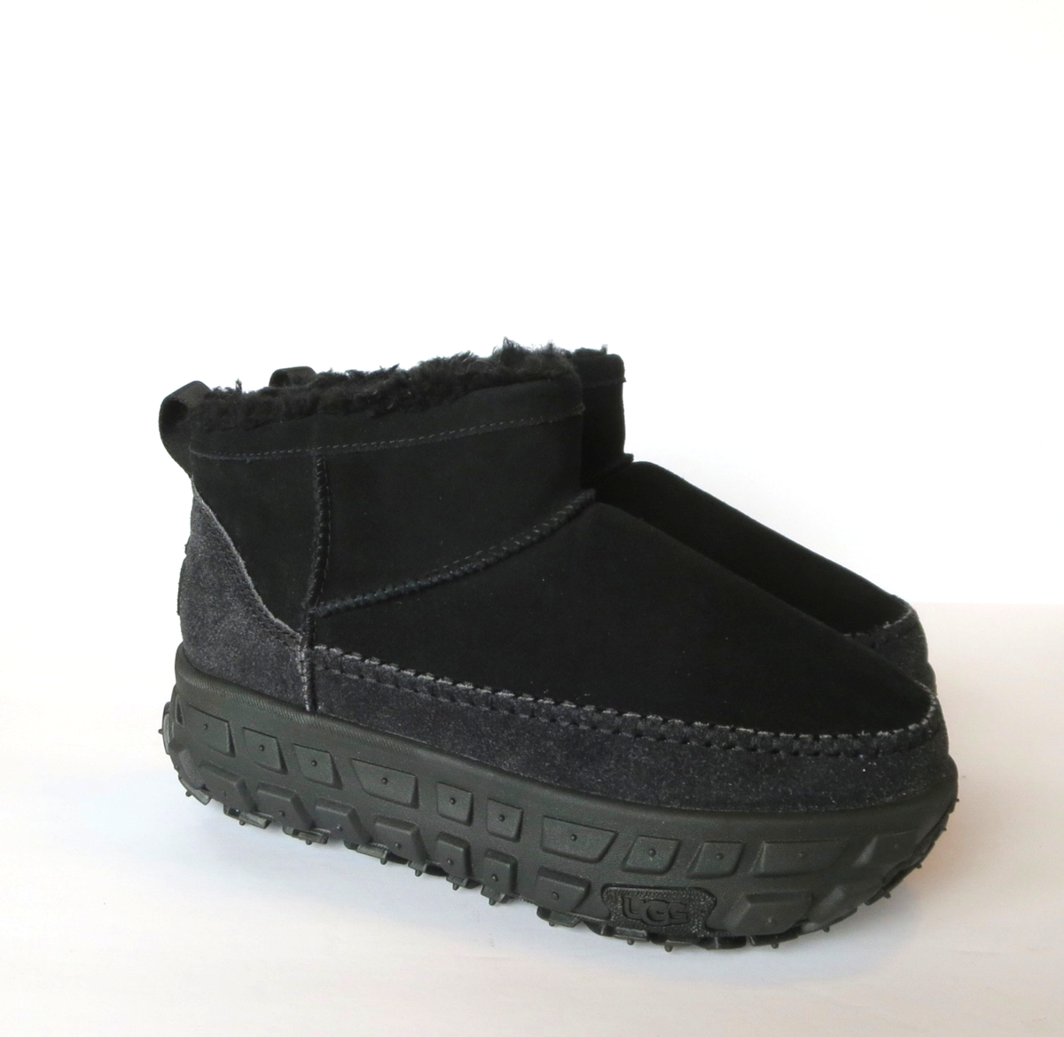 Ugg Venture Daze Ultra Mini Boots (Size M 9, W 10) Black Suede NEW