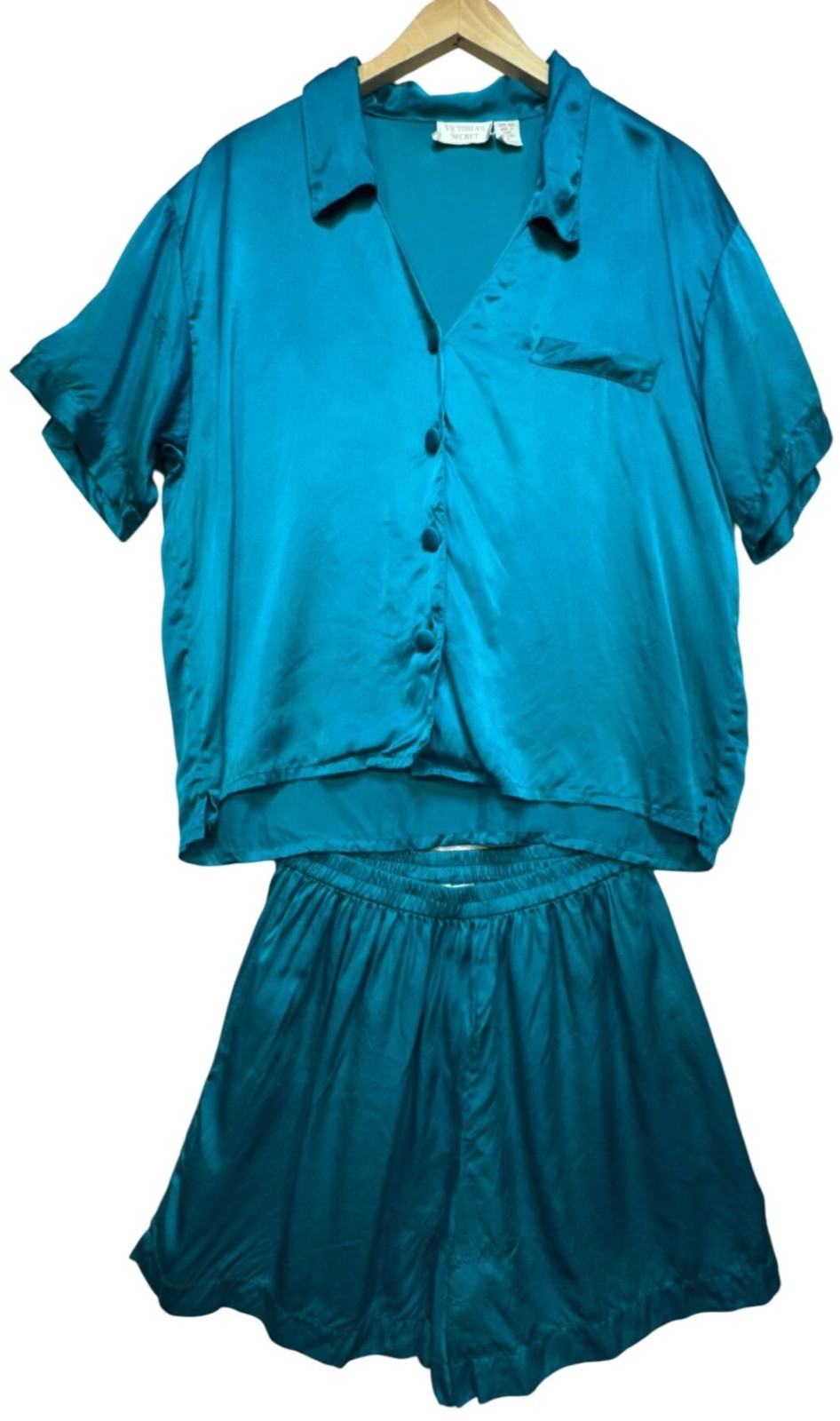 Pigiama donna Victoria's Secret raso pantaloncino manica corta