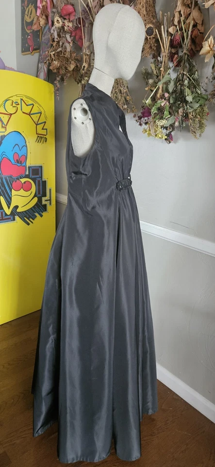 Vintage 1970s Vintage Plus Size A Line Black Dress As Is - Image 4 of 4