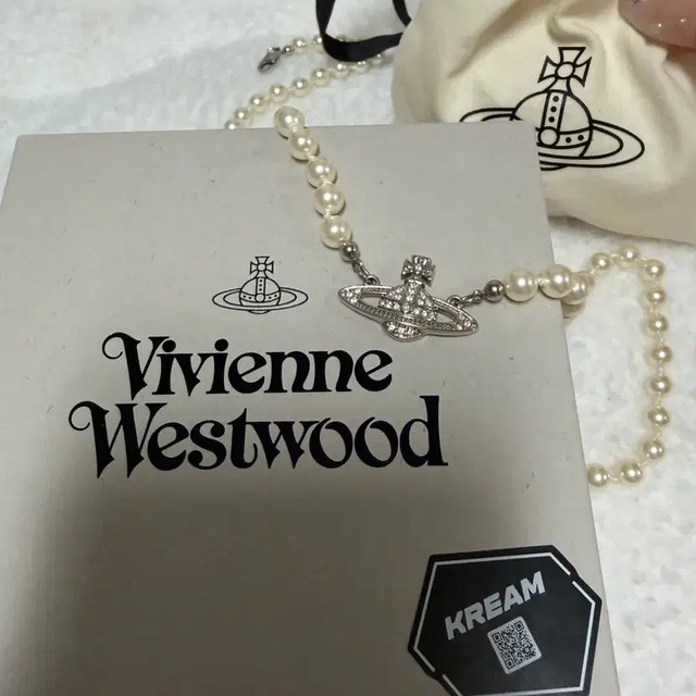 Vivienne Westwood Pearl Necklace New Condition