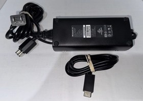 Xbox 360 Slim 250GB Complete Plug Play Kinect Set w/ 7 Games Clean Tested Read