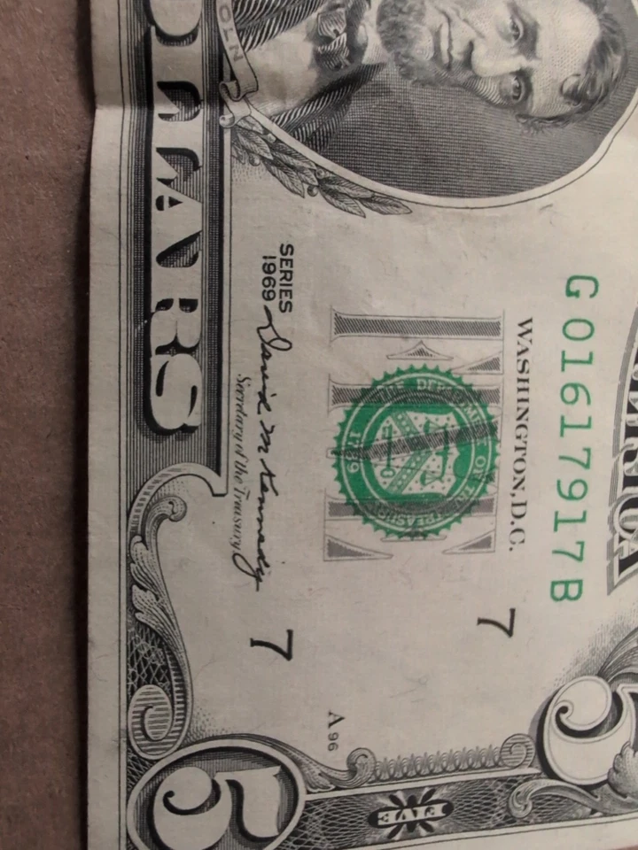 (2) Vintage Design $5 Dollar Bill Series 1969 & 1974 Old US Paper Currency - Image 3 of 4