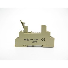 OMRON P2RF-08-E 250V 5A NSNP