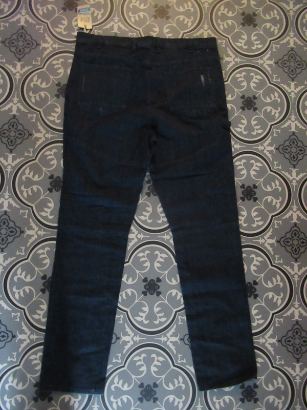 HBOs 'Ballers' Spencer's (Dwayne Johnson) Blue Denim Jeans w COA