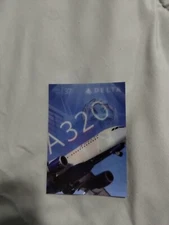 Delta Air Lines Airbus A320 2015 Pilot Trading Card #37 Holographic Collect HOLO