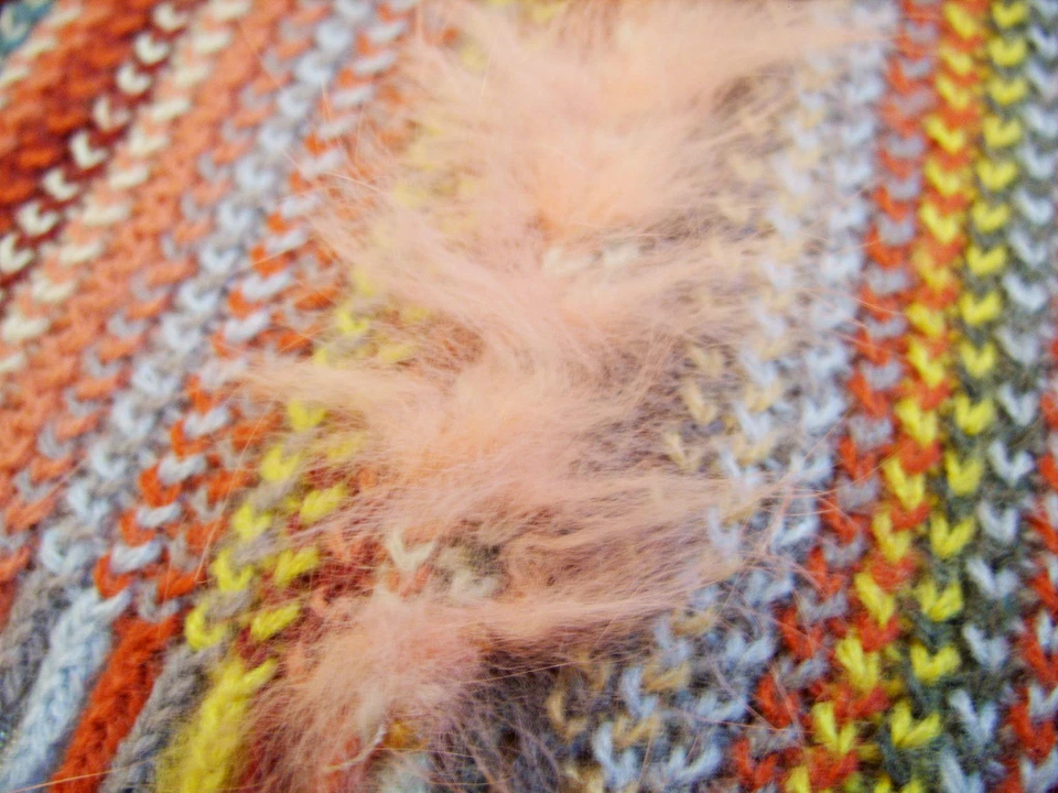 ALEMANIA-BUFANDA LARGA CON FLECOS PIEL DE CONEJO REAL TEJIDO ROSA RAYAS CODELLO VINTAGE Foto 3 de 4