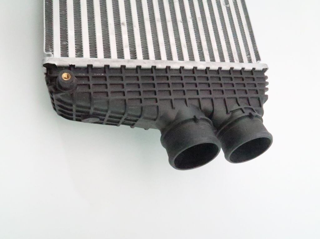 Maserati Ghibli 2017-2020 RIGHT Intercooler