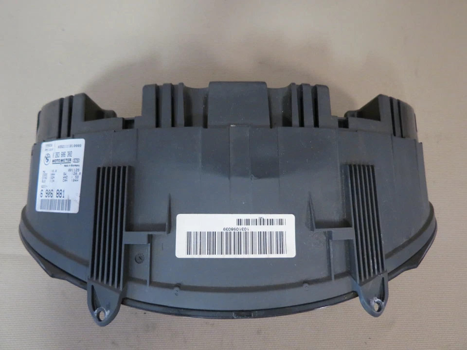 ✅ 01 02-05 BMW e46 330i 330ci MPH Instrument Speedometer Cluster Gauge 6906881 - Image 3 of 4