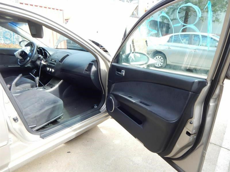 04-06 Nissan Altima Roof Center Dome Lamp OEM 26410-6Z512