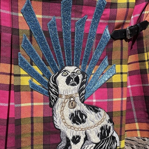 Gucci Embroidered Staffordshire Dog Tartan Wool Pink Yellow Skirt Size 5 - Picture 20 of 21