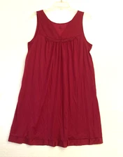 Vintage Vanity Fair Womens Short Nightgown M Burgundy Sleeveless Floral Appliqué