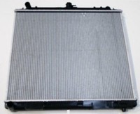 Neuer KüHler FüR Nissan Navara D40 Pick Up 2.5Dci Manuell / Auto (05/2005+)