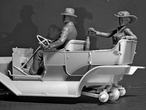 American Motorists 1910s 2 Figures Plastic Model Kit Scale Model -1/24 ICM 24013 - Picture 6 of 8