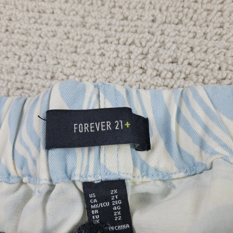 Forever 21 裤子女式 XXL 2XL 蓝色白色螺旋慢跑裤适合休闲锥形 — 第 3/4 张图片