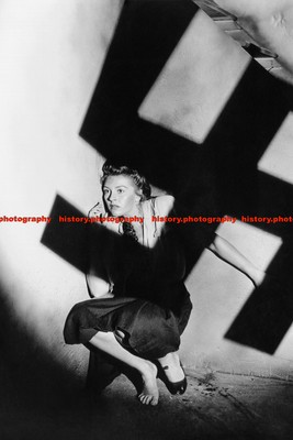 F007682 DAMEN IN BONDAGE Nancy Kelly 1943