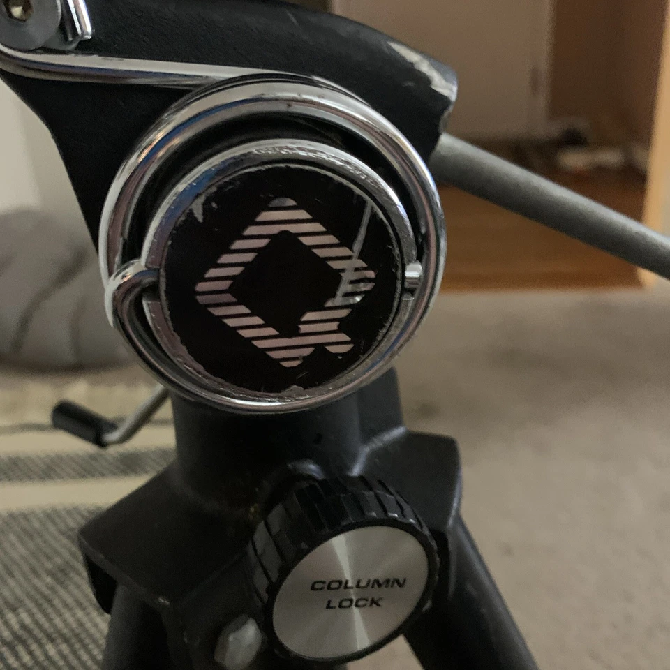 Vintage QuickSet Tripod , Pan Lock , Column Lock . Husky? - Image 3 of 4